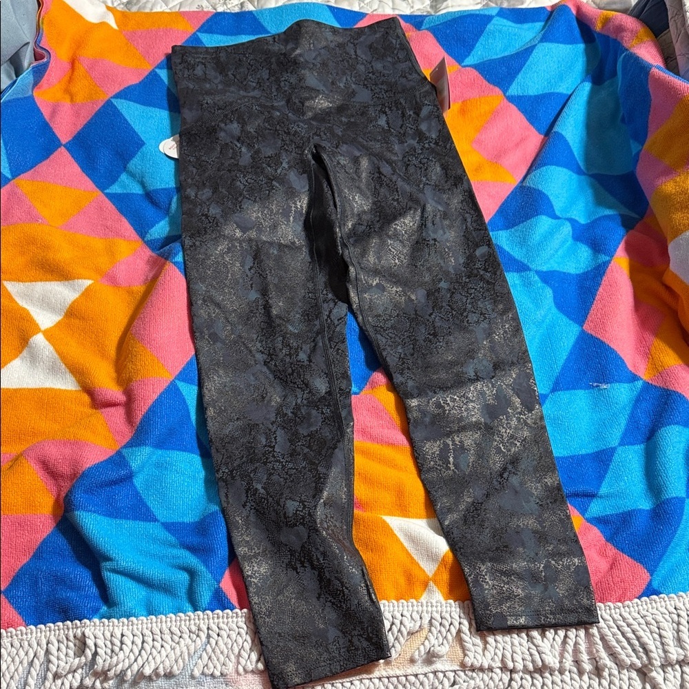 Women's Black Patterned Spanx leggings XS